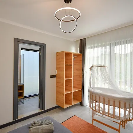 Mamon Luxury Life